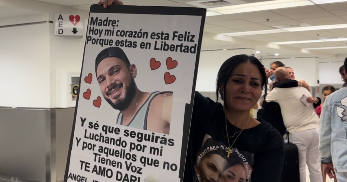 Un edificio que representa una prisión cubana mientras se discute la situación de un preso político.