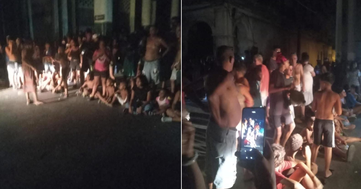 Manifestantes cubanos protestando en las calles
