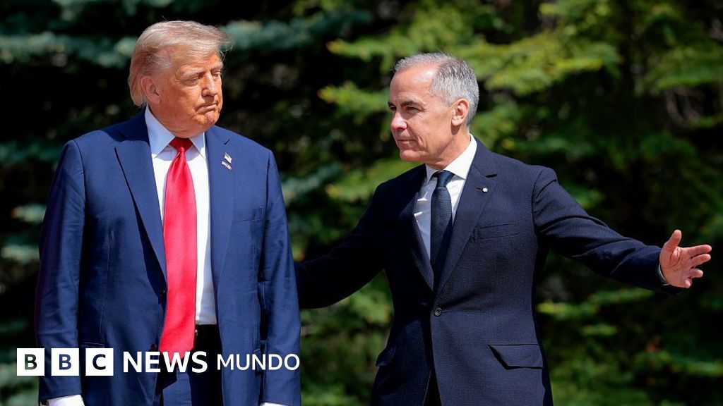 Órdenes judiciales frenan parcialmente limitaciones de votación por correo de Trump