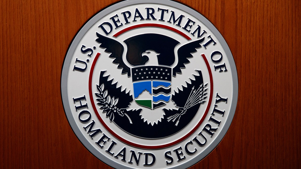 Top abogado de DHS enfrenta queja ética por lista de jueces
