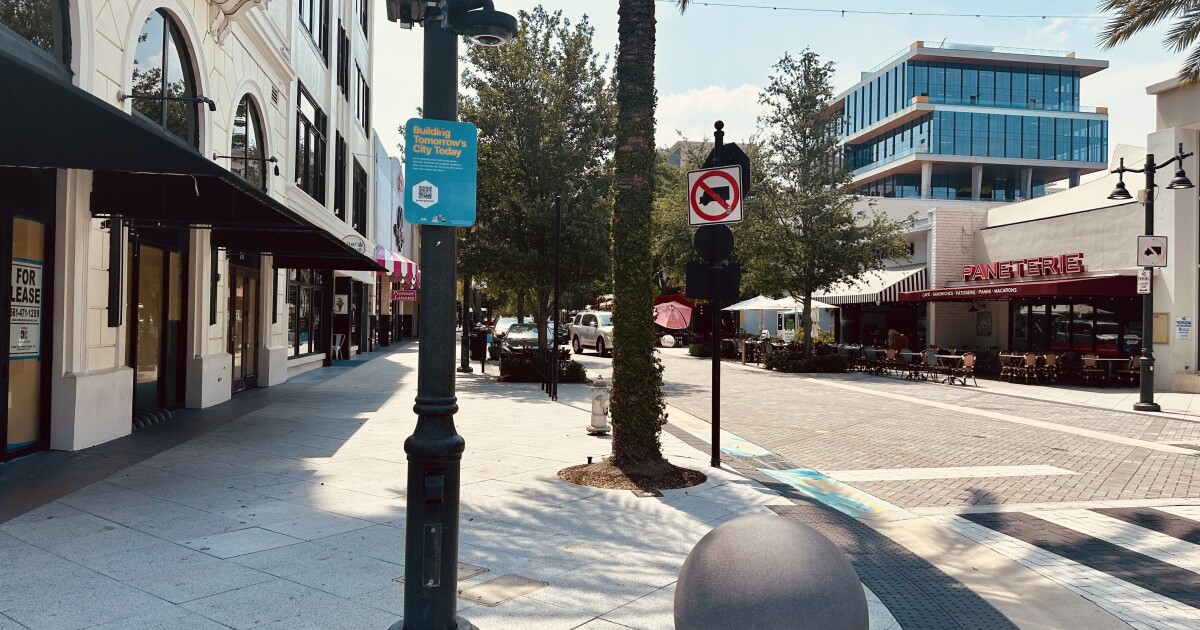 Cámara de vigilancia de matrículas en una calle de Florida.