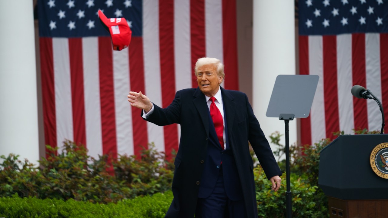 Trump planea gastar gran parte del fondo MAGA Inc. en las elecciones de medio término