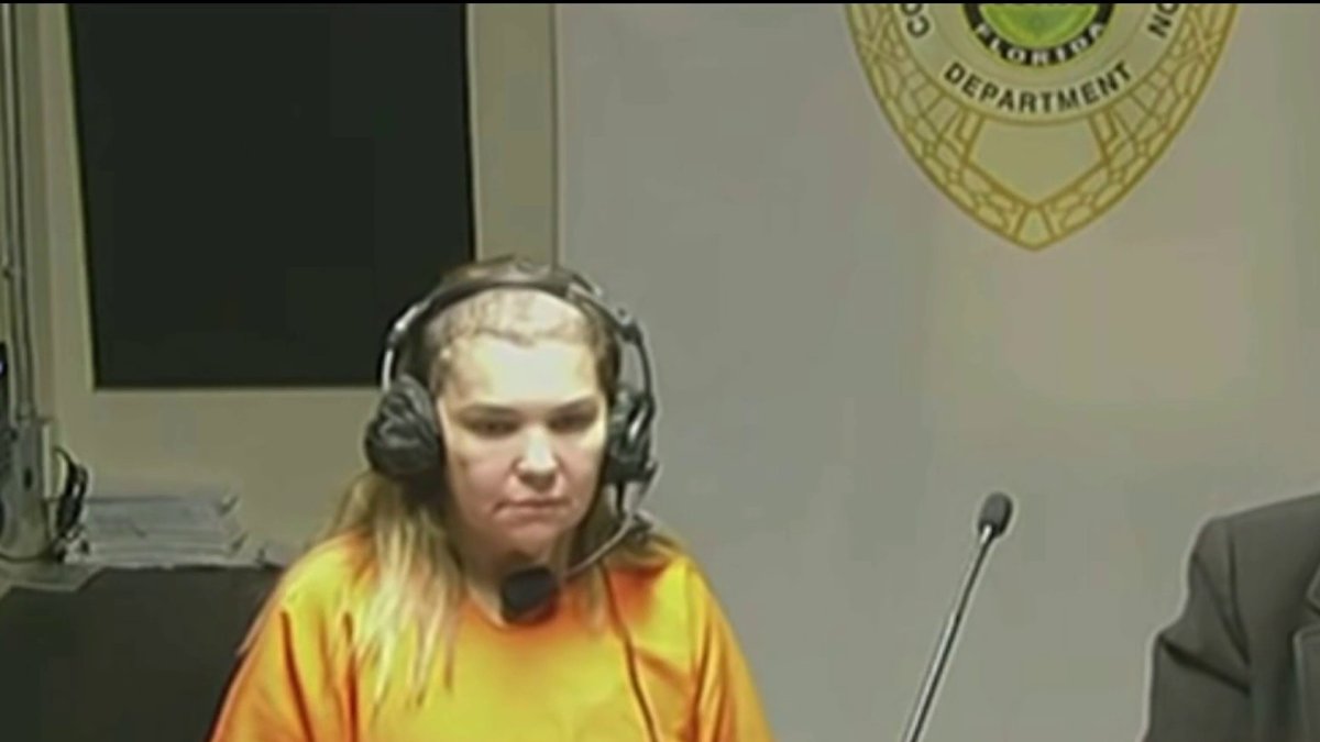 Escena de arresto por práctica médica ilegal en Miami