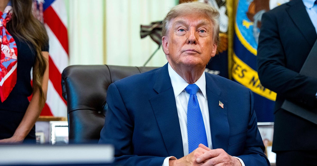 El Supremo permite a Trump implementar partes de orden que restringe el voto por correo