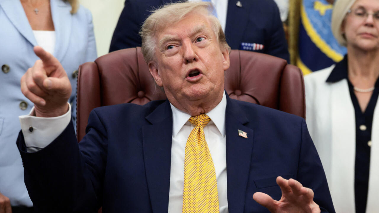 Donald Trump afirma negociaciones mientras Irán las desmiente