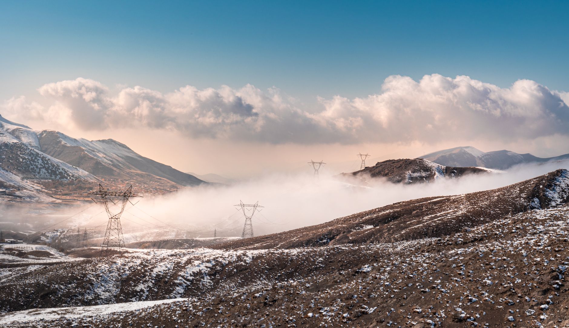 EE.UU. e Israel planean ataques significativos a infraestructuras energéticas de Irán