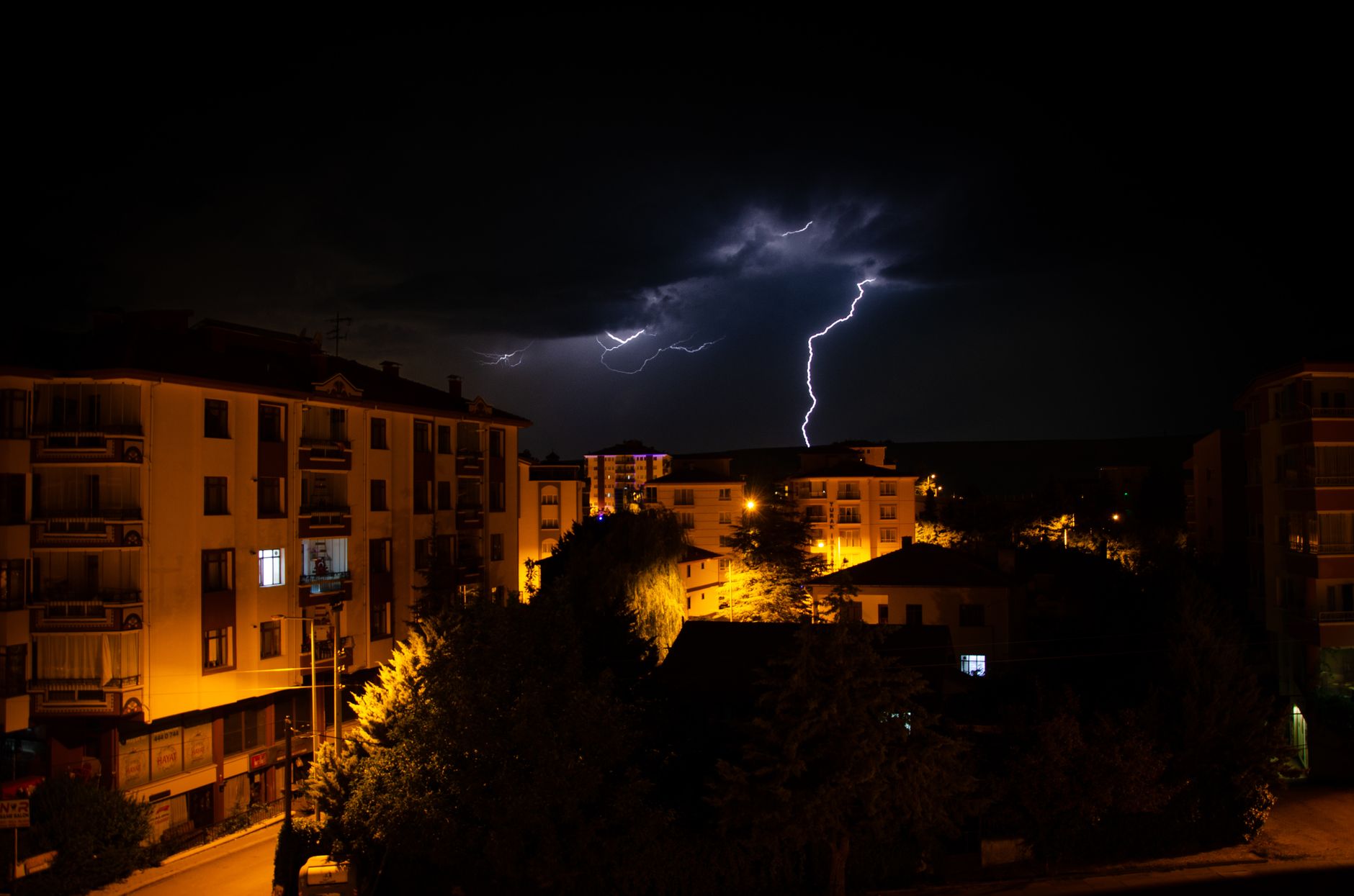 Calle de Margate donde impactó el rayo durante una tormenta.