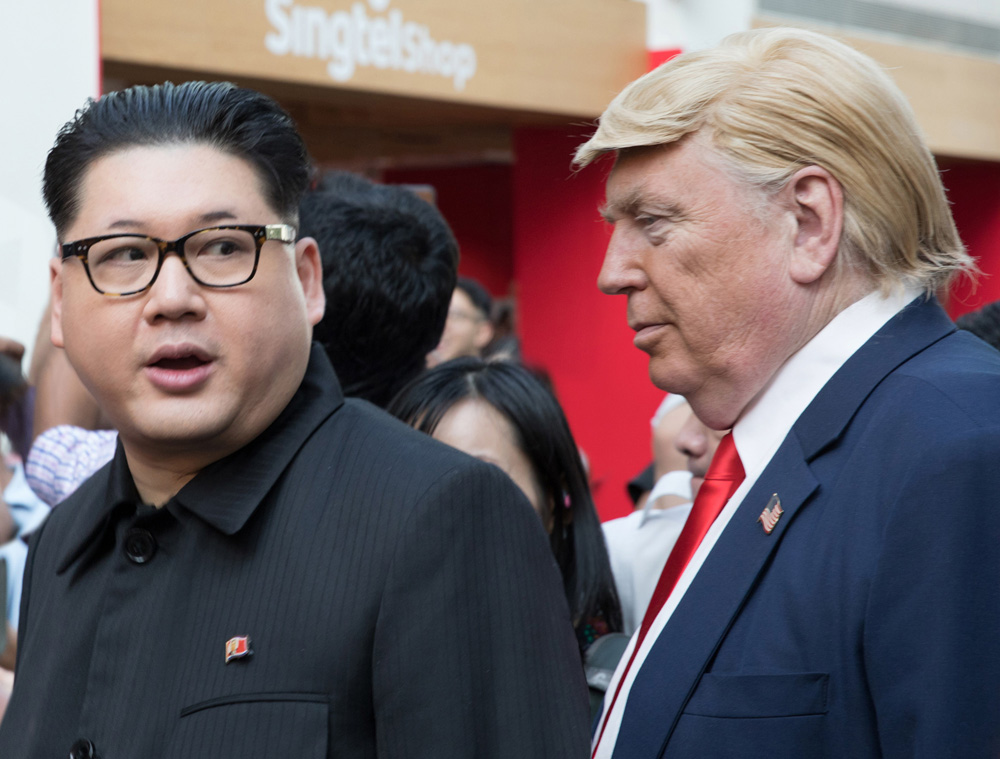 El presidente Donald Trump firma una orden ejecutiva sobre vacunas infantiles.