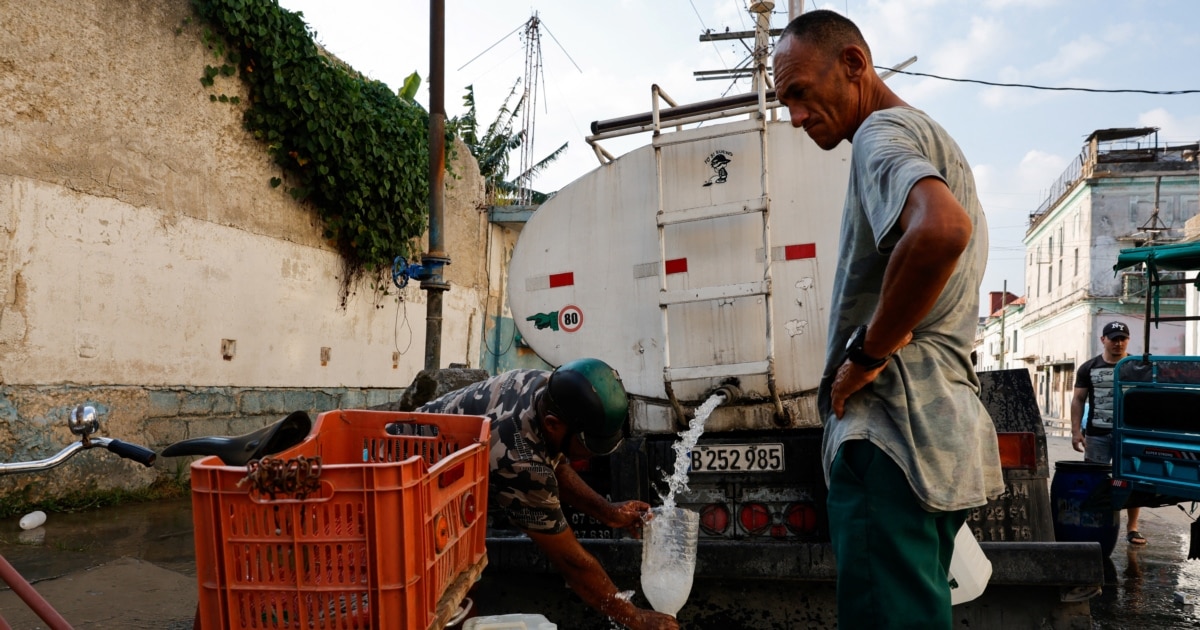 El agua se volvió un privilegio en Cuba: ‘si tienes dinero, llega cada dos minutos’