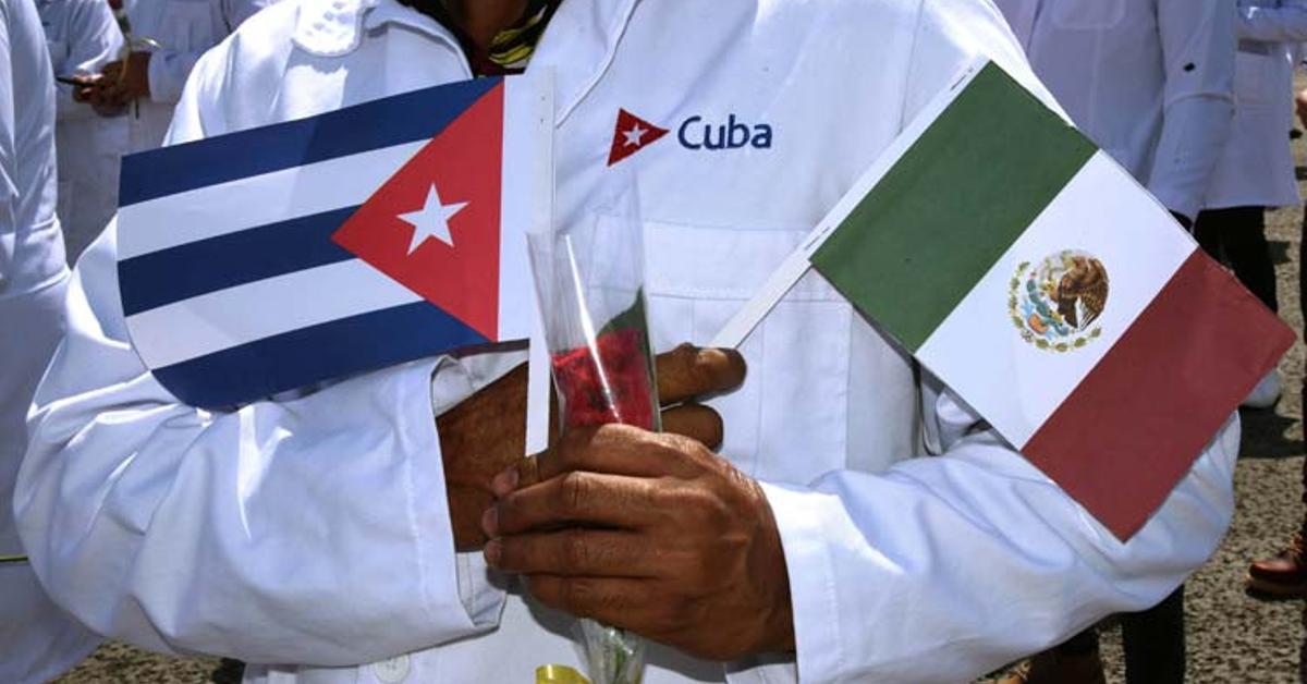 Informe de EE.UU.: El régimen cubano reduce la exportación de médicos, pero mantiene el control coercitivo